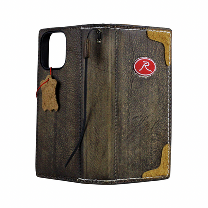 Handmade Leather iPhone Case – Baseball-Inspired Wallet Cover with Waxed Vintage Finish – Suede Stitch Details – Arichi Brand – For iPhone 13 14 15 16 Pro Max 17 Air
