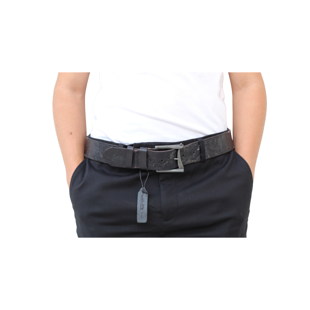 Handmade Black Full-Grain Leather Belt – Distressed Unisex Design