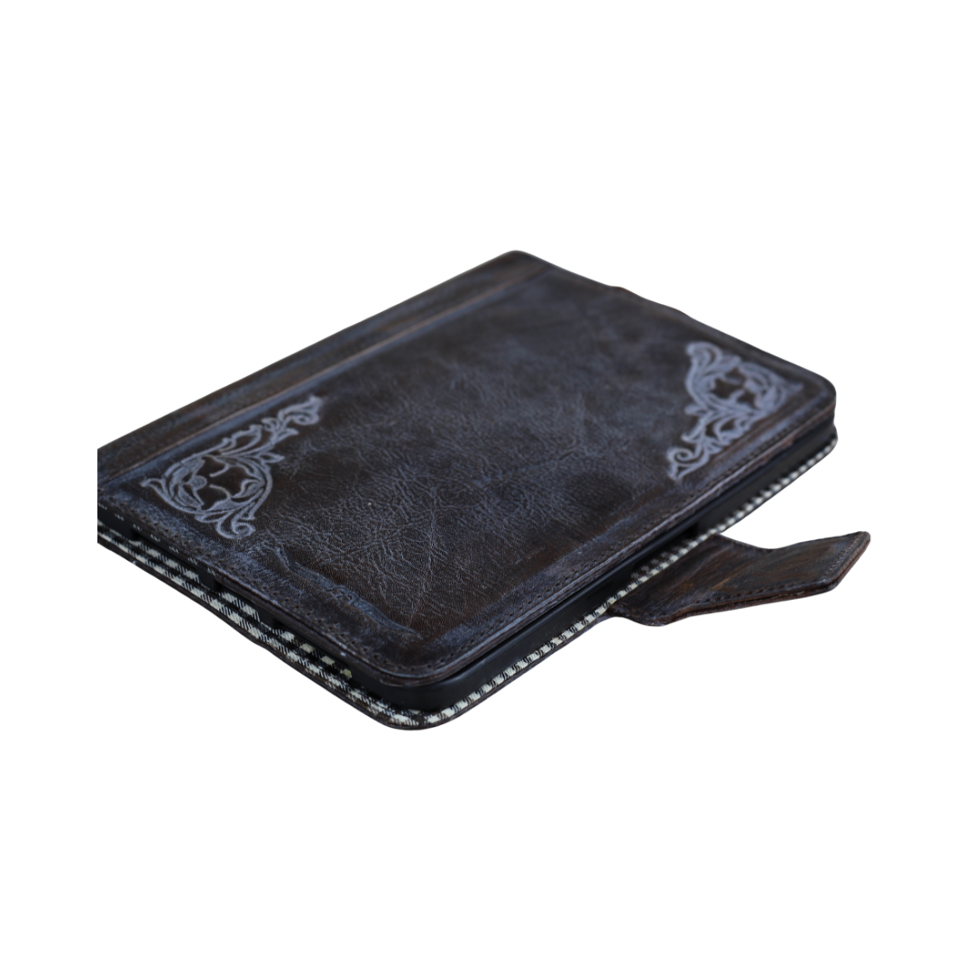 ARICHI Handmade Leather iPad Case – Embossed, Hand-Stitched, Magnetic Closure, Vintage Style