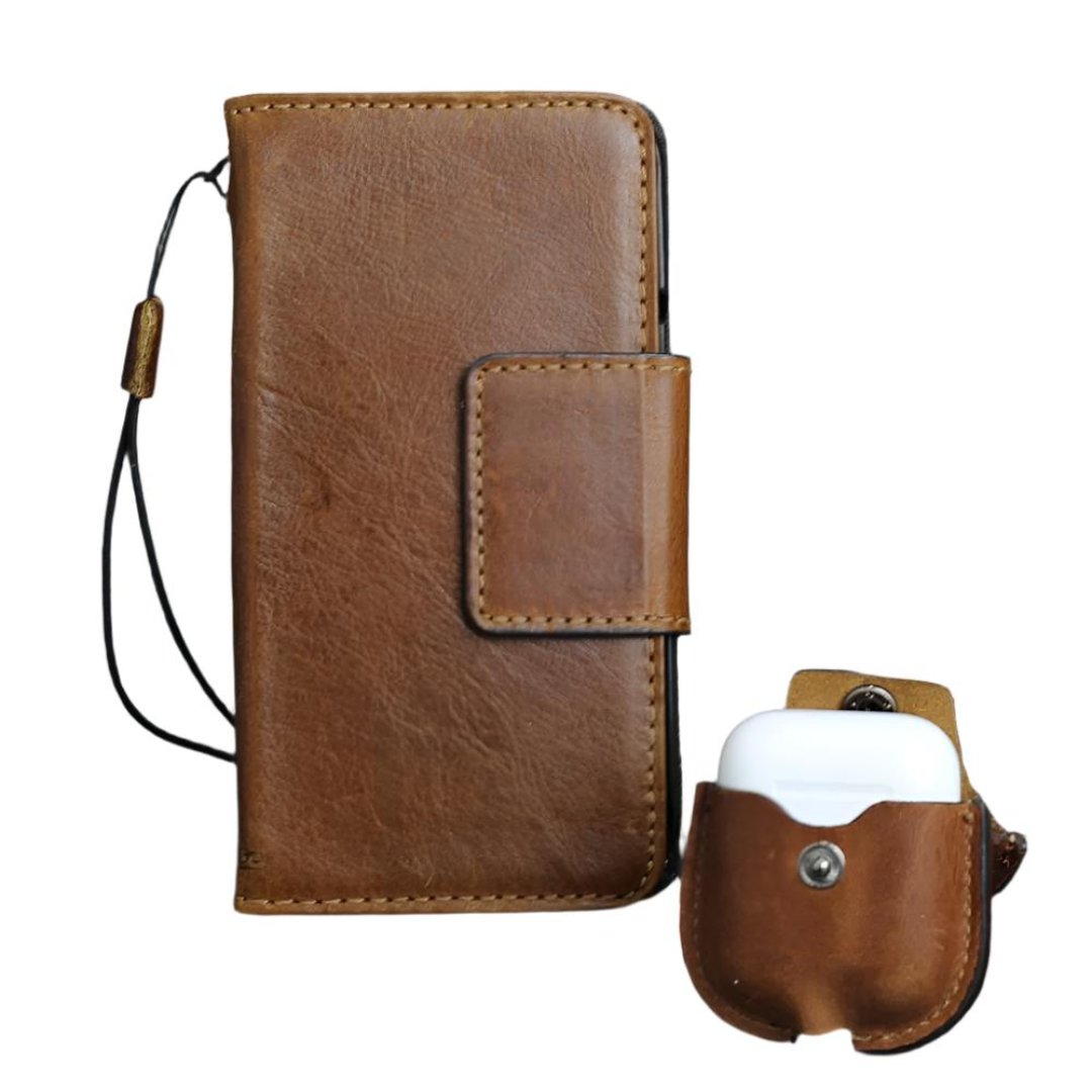 ARICHI Handmade Leather iPhone Case – Tan Finish, Magnetic Clasp, Card Slots, Wireless Charging, for iPhone 11–17 Pro Max Wallet
