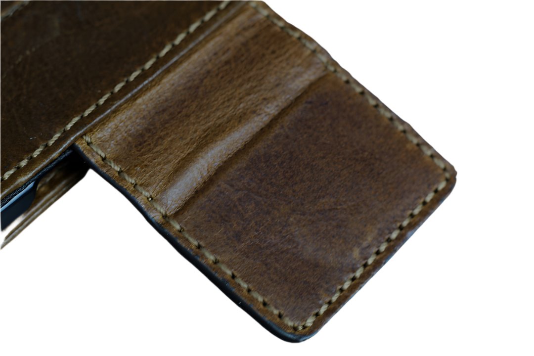 ARICHI Handmade Leather iPhone Case – Tan Finish, Magnetic Clasp, Card Slots, Wireless Charging, for iPhone 11–17 Pro Max Wallet