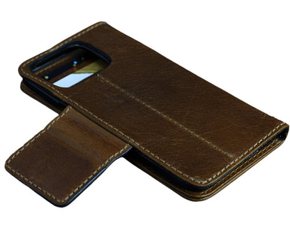 ARICHI Handmade Leather iPhone Case – Tan Finish, Magnetic Clasp, Card Slots, Wireless Charging, for iPhone 11–17 Pro Max Wallet