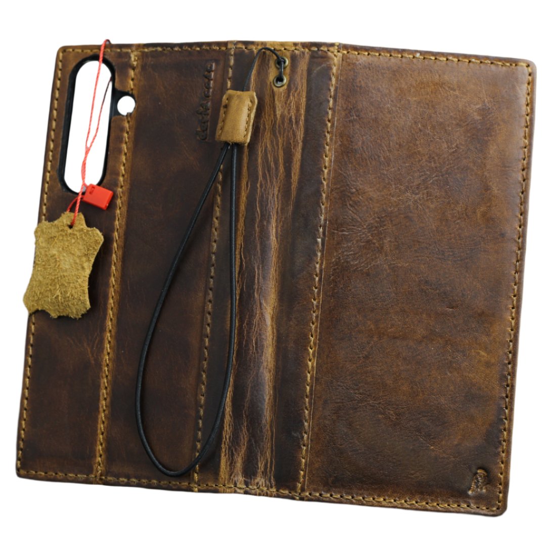 ARICHI Handmade Waxed Leather iPhone Case – Polished Sanded Finish, Vintage Style with White Stitching, for iPhone 11–17 Pro Max Wallet Cover