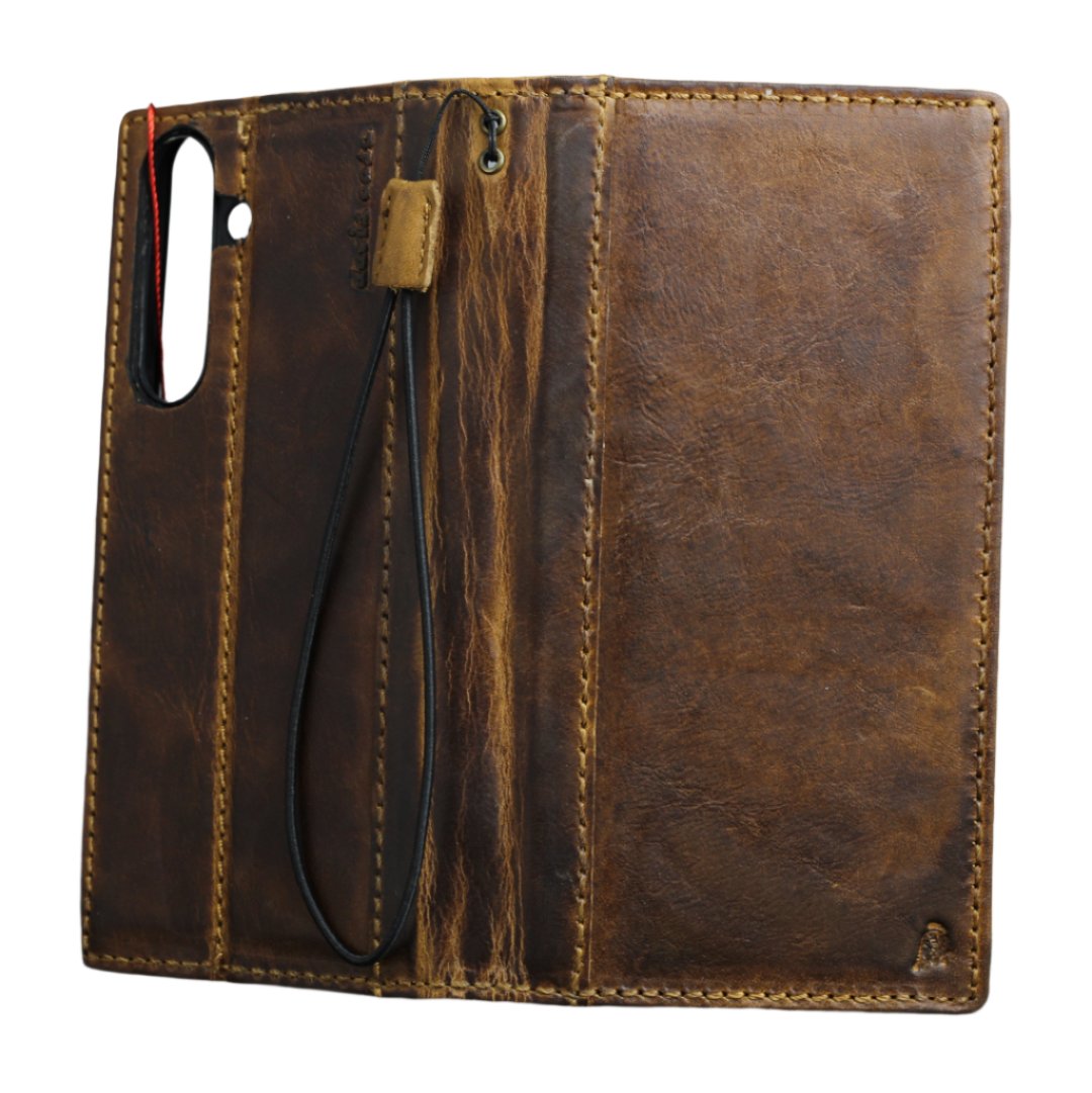 ARICHI Handmade Waxed Leather iPhone Case – Polished Sanded Finish, Vintage Style with White Stitching, for iPhone 11–17 Pro Max Wallet Cover