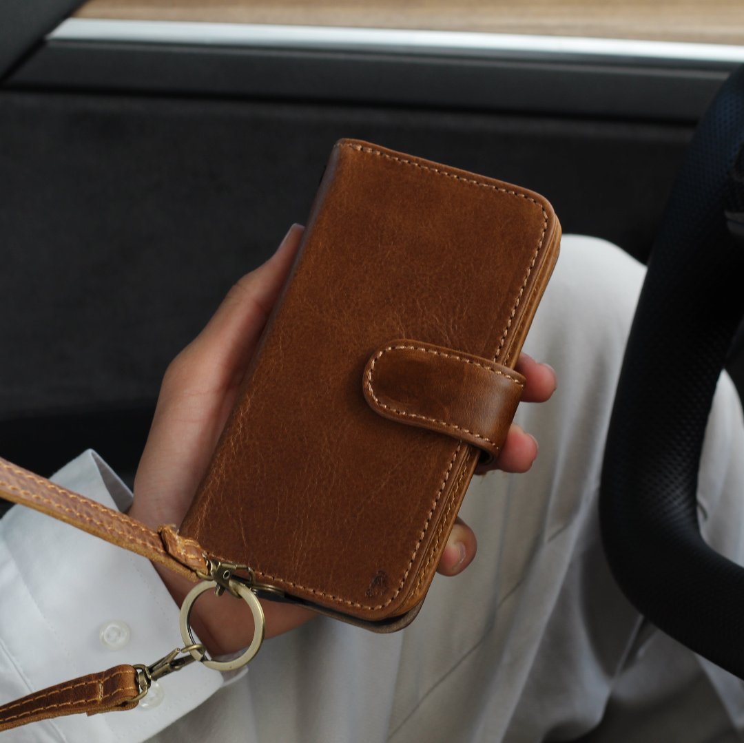 ARICHI Tan Leather For Galaxy S26 Case – Detachable Magnetic Wallet with Extra Card Slots, Handmade