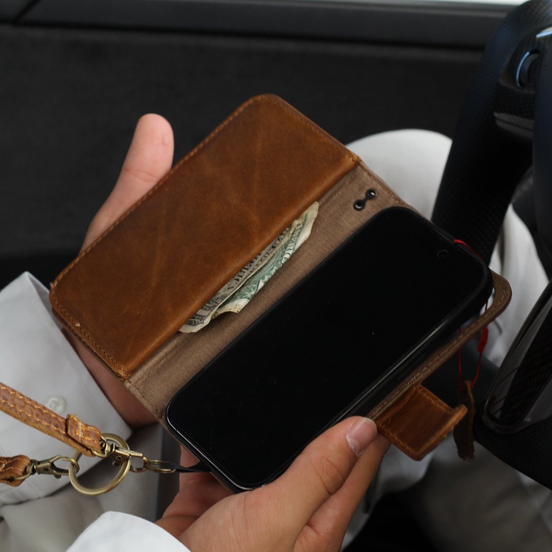 ARICHI Tan Leather For Galaxy S26 Case – Detachable Magnetic Wallet with Extra Card Slots, Handmade