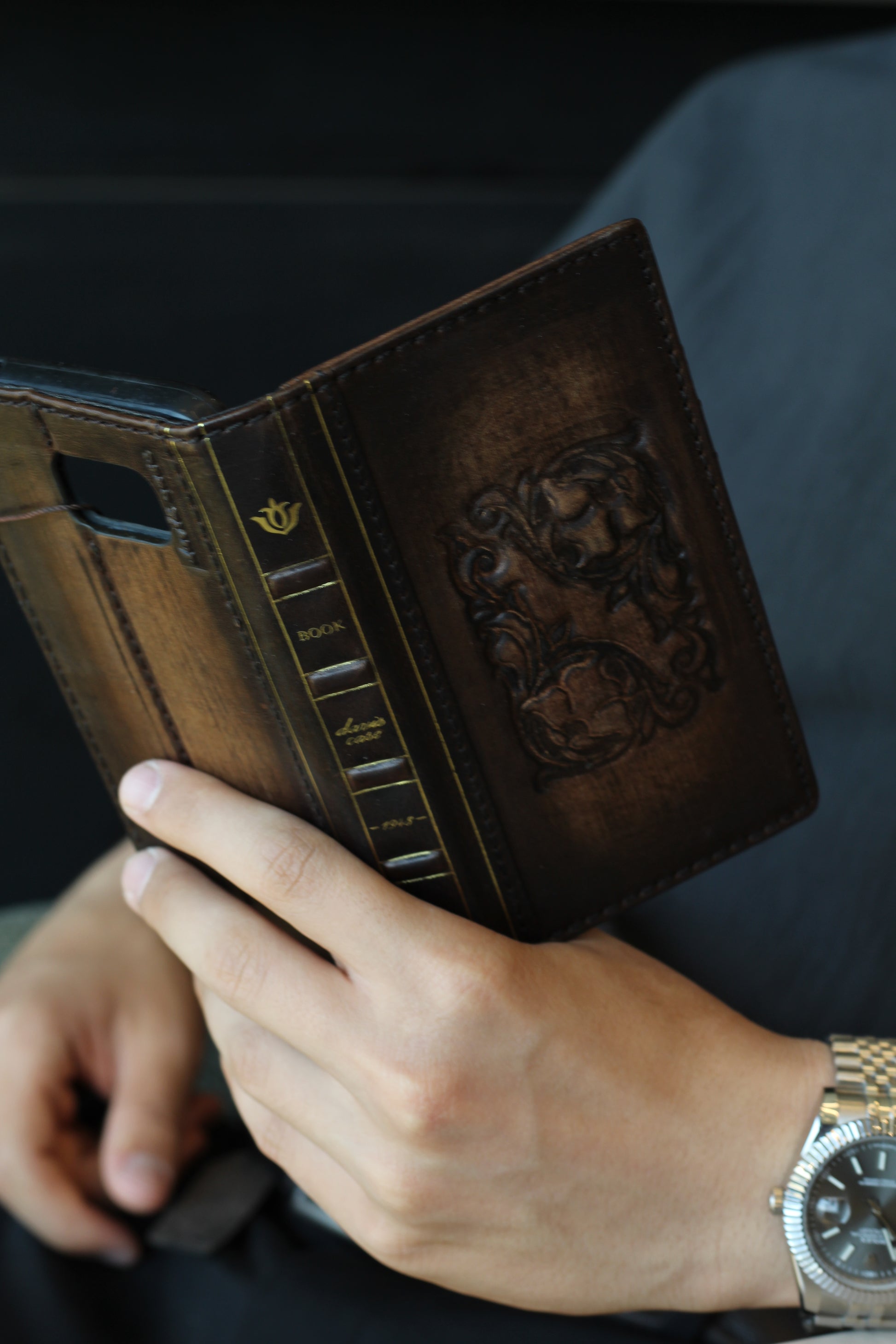 Vintage Leather Book Phone Case for iPhone 17 Pro Max Handmade Wallet Cover